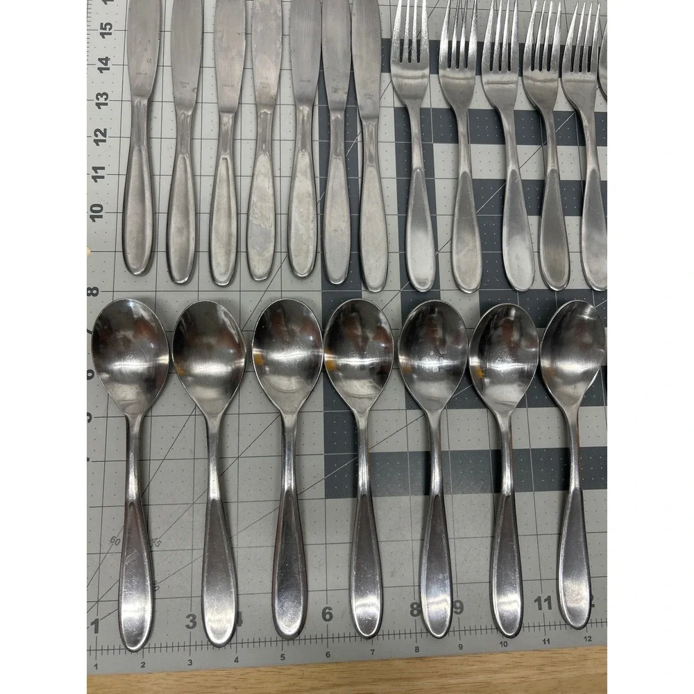 Hampton Silversmiths Messina Flatware 28pc Silver Stainless Steel Dinner Set
